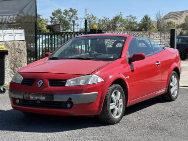 RENAULT MEGANE CC 2L 135CV / Paiement 4X ou 10X Possible