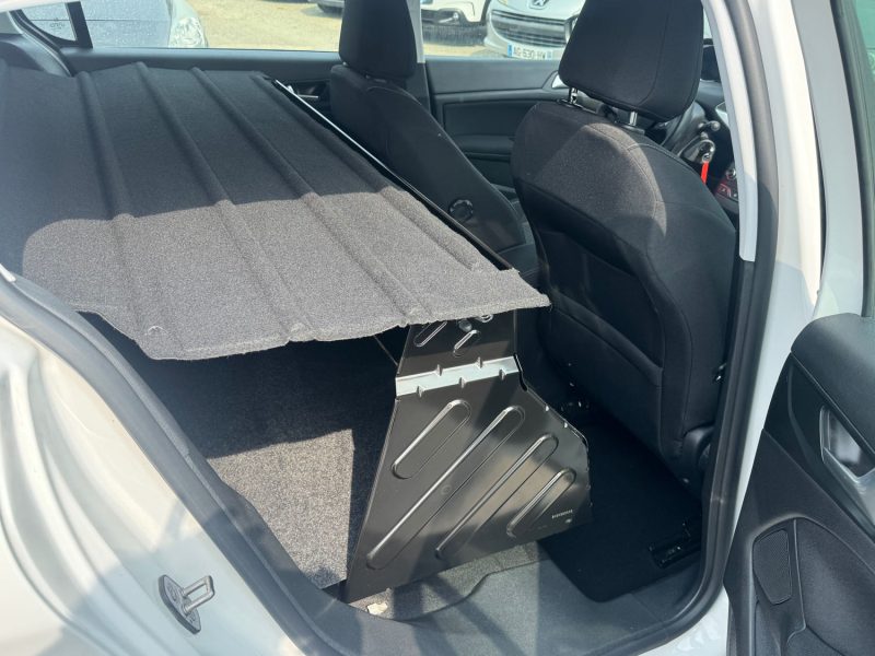 PEUGEOT 308 1.5 HDi 130ch Premium 2PLACES