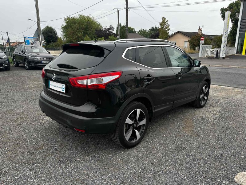 NISSAN QASHQAI 2017