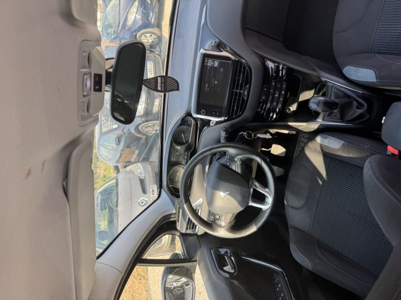 PEUGEOT 208 2014