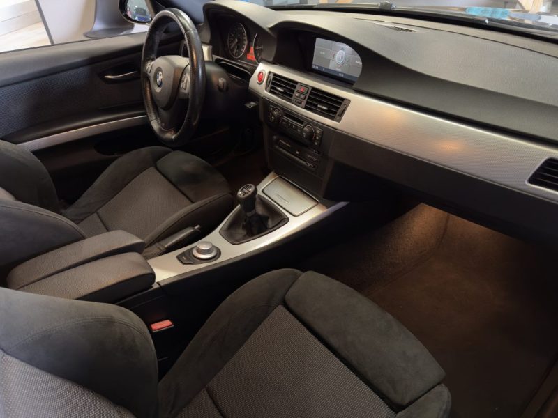 BMW SERIE 3 320SI PACK M E90 2600 Exemplaires