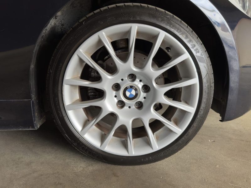 BMW SERIE 3 320SI PACK M E90 2600 Exemplaires