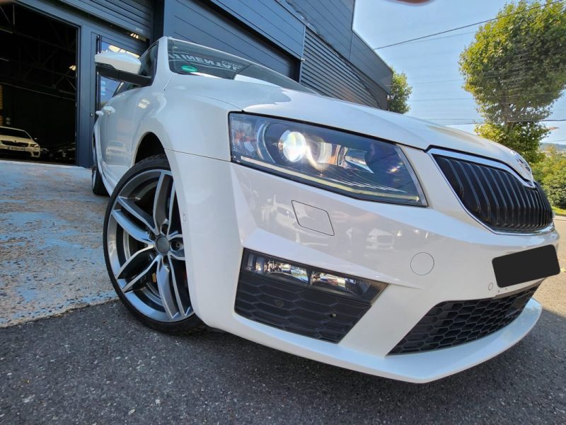 SKODA OCTAVIA COMBI 2.0 TSI 220 RS DSG6*ACC*CANTON*CUIR*GPS*