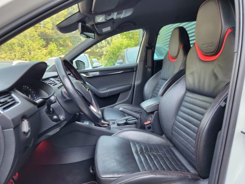 SKODA OCTAVIA COMBI 2.0 TSI 220 RS DSG6*ACC*CANTON*CUIR*GPS*