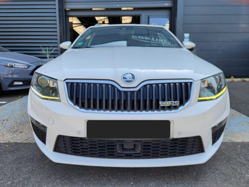 SKODA OCTAVIA COMBI 2.0 TSI 220 RS DSG6*ACC*CANTON*CUIR*GPS*