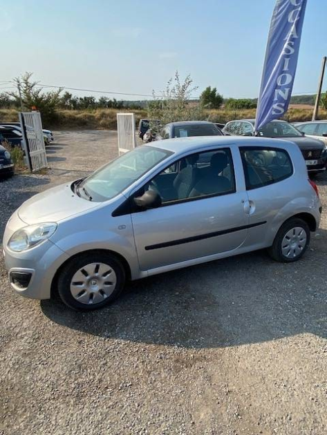 RENAULT TWINGO 1.2 16V LEV 75 AUTHENTIQUE
