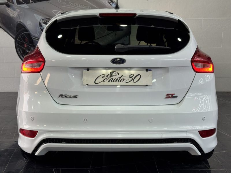 FORD FOCUS  ST-line 2017 1.5 TDCi 120ch