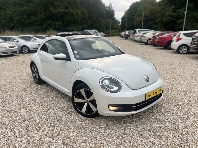 VOLKSWAGEN BEETLE 2015