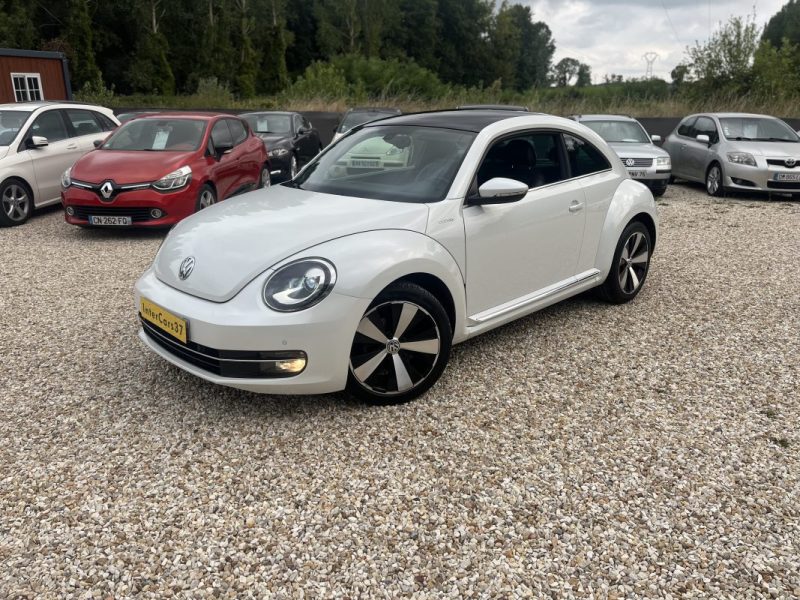 VOLKSWAGEN BEETLE 2015