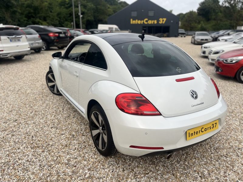 VOLKSWAGEN BEETLE 2015