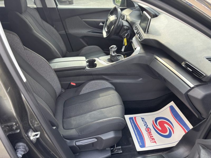 PEUGEOT 5008 1.5 BlueHDi E6 Style S&S 130 cv