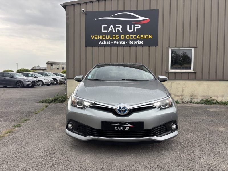 TOYOTA AURIS 2018