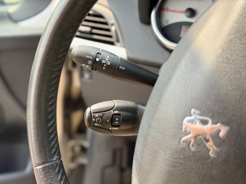 PEUGEOT 207 1.6VTI - 120CH PREMIUM PACK BOITE AUTO