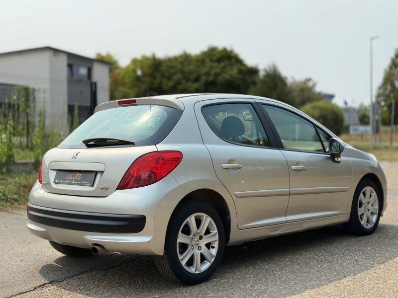 PEUGEOT 207 1.6VTI - 120CH PREMIUM PACK BOITE AUTO