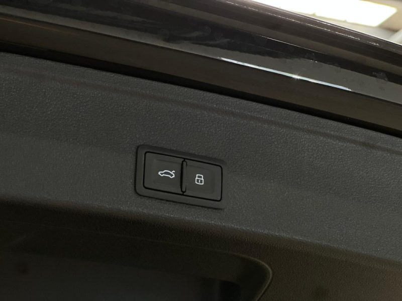 AUDI A4 AVANT 2.0TFSI 190 CH S-LINE S-TRONIC