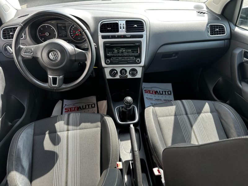 VOLKSWAGEN POLO 2013