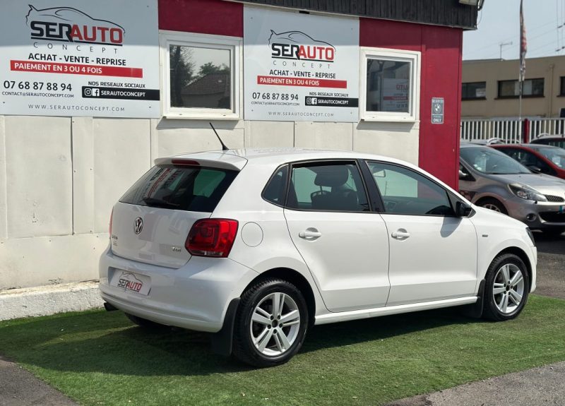 VOLKSWAGEN POLO 2013