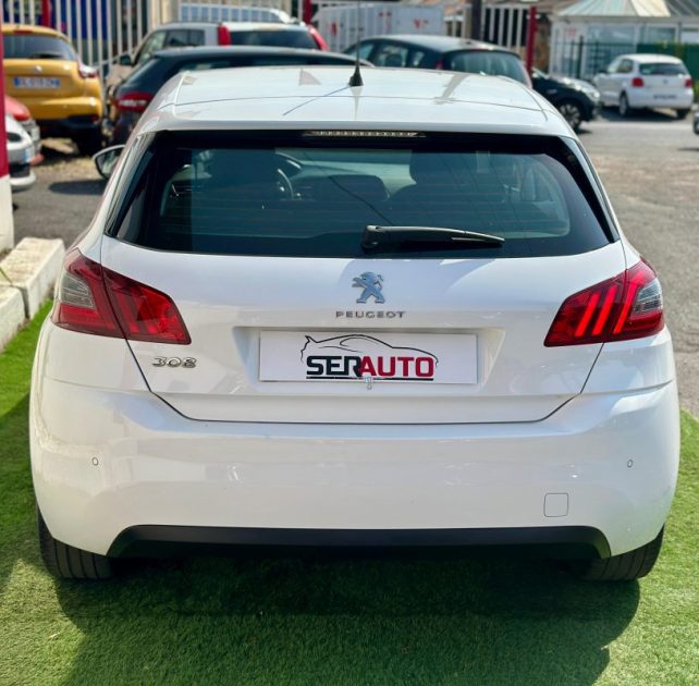 PEUGEOT 308 2021