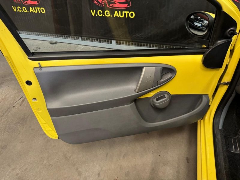 PEUGEOT 107 1.0i 68 URBAN 