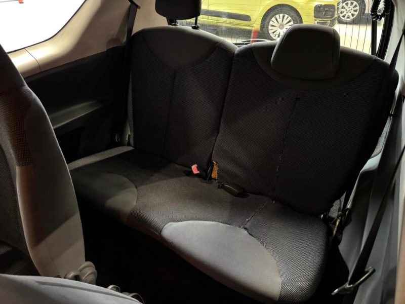 PEUGEOT 107 1.0i 68 URBAN 