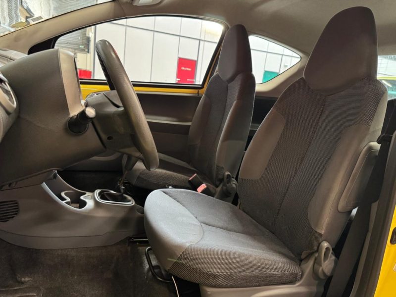 PEUGEOT 107 1.0i 68 URBAN 