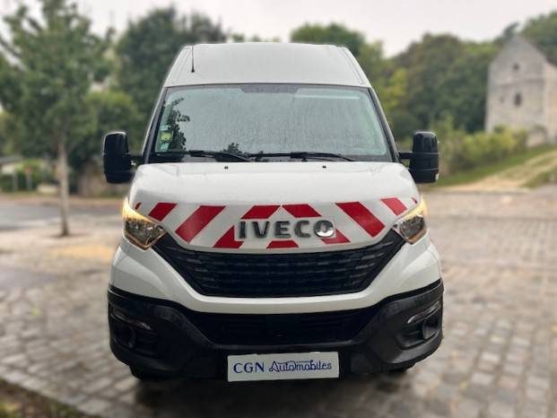 IVECO DAILY  35C14 / 35-140 / 6  places / attelage / 1ere main / 22500 ht / L2H2 2020