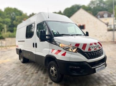 IVECO DAILY  35C14 / 35-140 / 6  places / attelage / 1ere main / 22500 ht / L2H2 2020