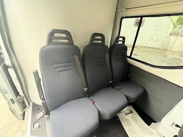 IVECO DAILY  35C14 / 35-140 / 6  places / attelage / 1ere main / 22500 ht / L2H2 2020