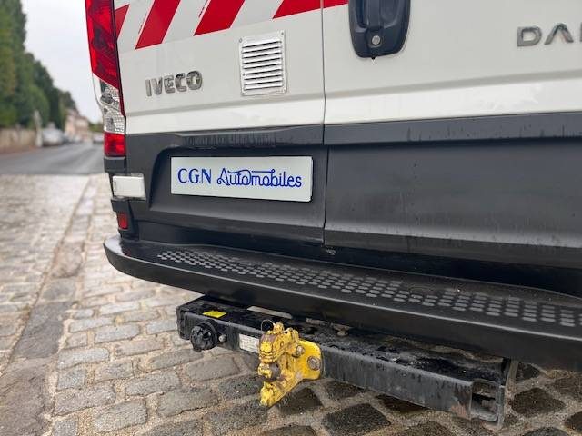 IVECO DAILY  35C14 / 35-140 / 6  places / attelage / 1ere main / 22500 ht / L2H2 2020