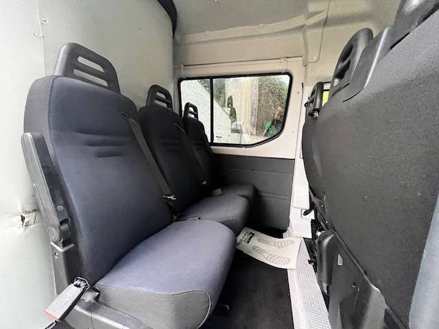 IVECO DAILY  35C14 / 35-140 / 6  places / attelage / 1ere main / 22500 ht / L2H2 2020