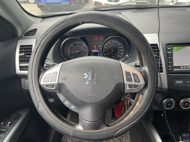 PEUGEOT 4007 2012