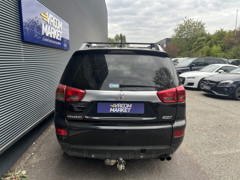 PEUGEOT 4007 2012