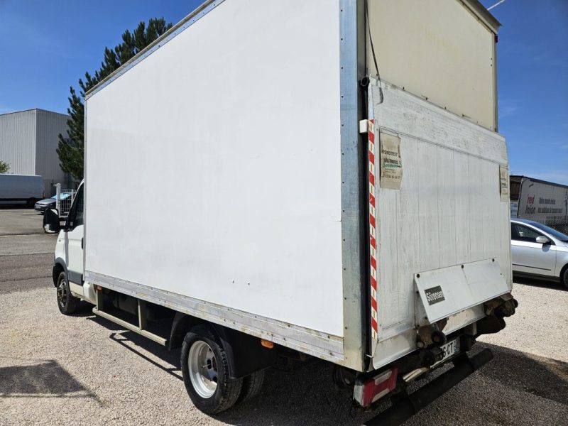 IVECO 35C15 2014