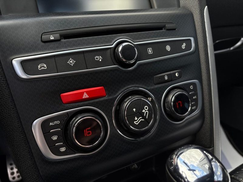 CITROËN DS4 2.0 BlueHDi 180ch Sport Chic 🚗 Distri OK 🔧 / Reprise / Garantie 6 mois ✅