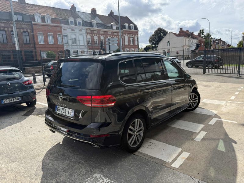 VOLKSWAGEN TOURAN 2022