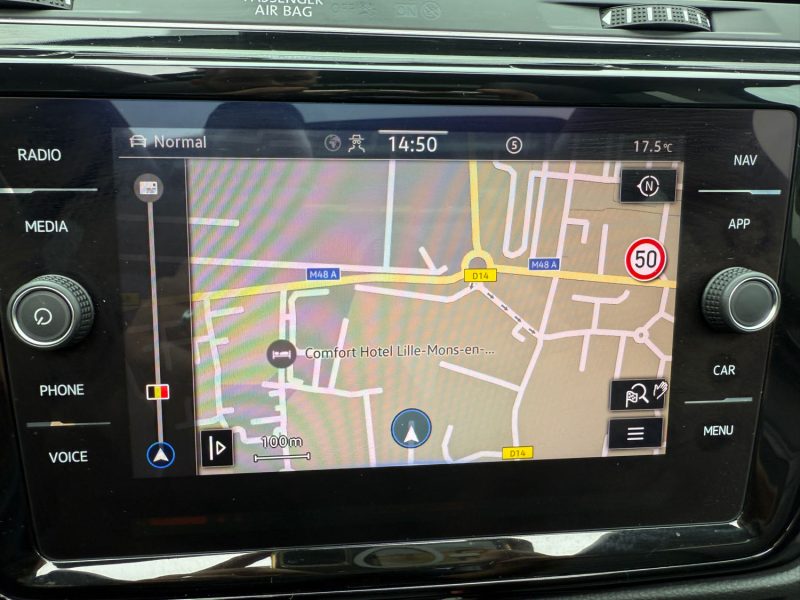 VOLKSWAGEN TOURAN 2022