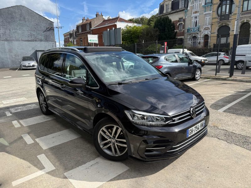 VOLKSWAGEN TOURAN 2022