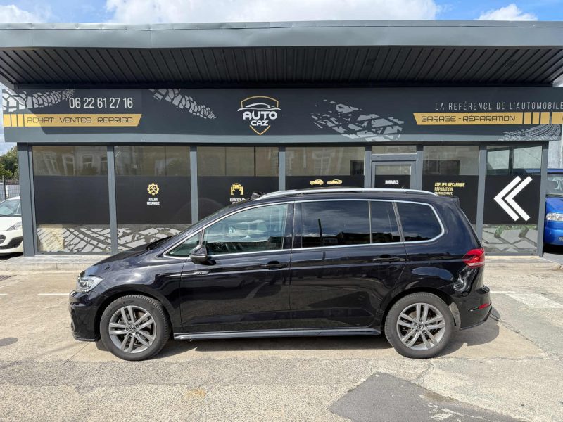 VOLKSWAGEN TOURAN 2022