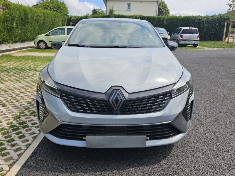 RENAULT CLIO 2025