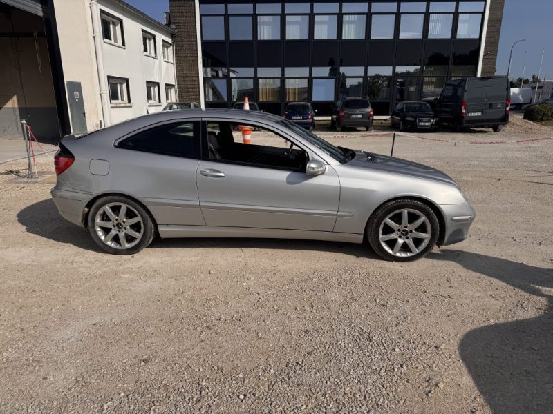MERCEDES CLASSE C 2004