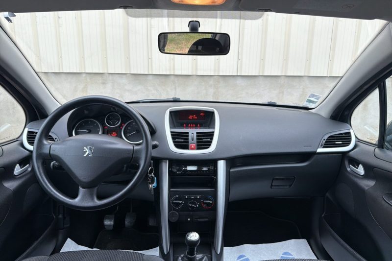PEUGEOT 207 1.4 HDI 70 Premium BVM5