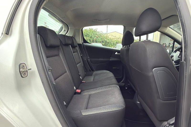 PEUGEOT 207 1.4 HDI 70 Premium BVM5