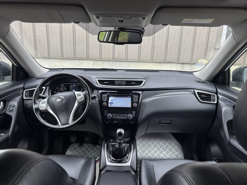 NISSAN X-TRAIL 1.6 dCi 130 cv Acenta 4X4 / 7 places  / Full options