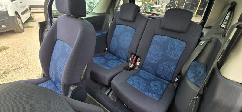 Peugeot 1007 1.6 HDi Sporty 110CV