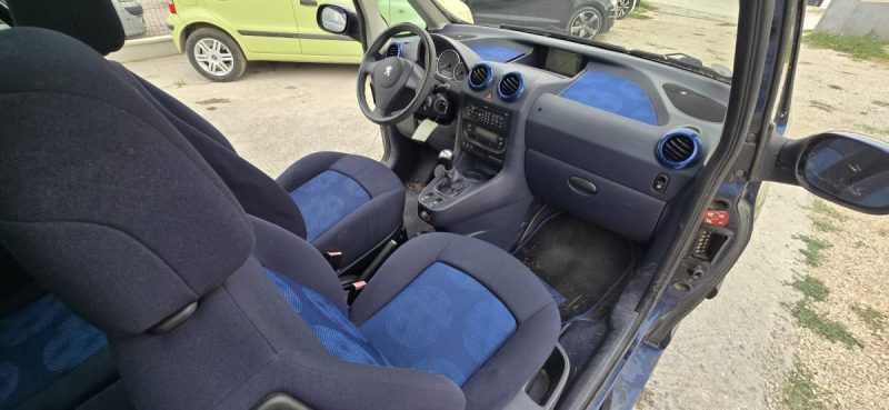 Peugeot 1007 1.6 HDi Sporty 110CV