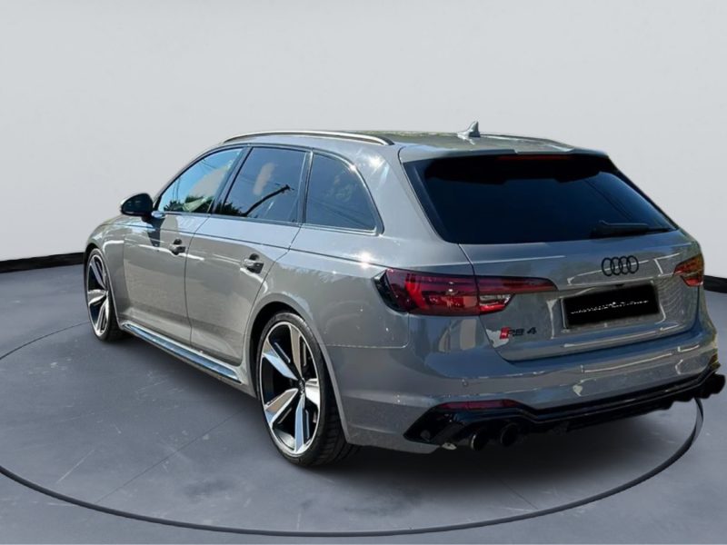 AUDI RS4 AVANT 2.9 TFSI QUATTRO V6 450 
