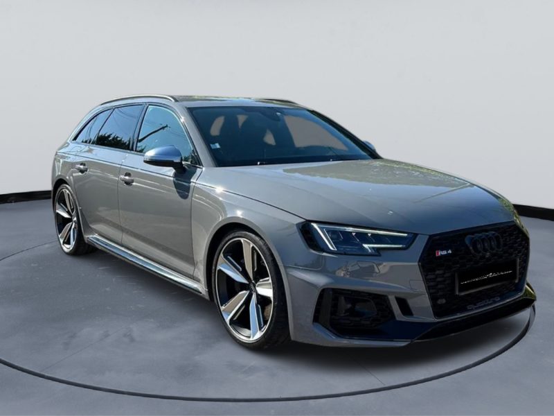 AUDI RS4 AVANT 2.9 TFSI QUATTRO V6 450 