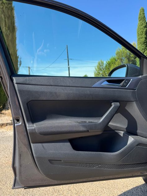 VOLKSWAGEN TAIGO 2022