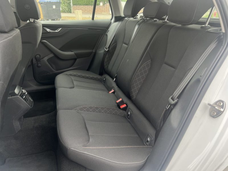 SKODA SCALA 2022 BUSINESS BVA 