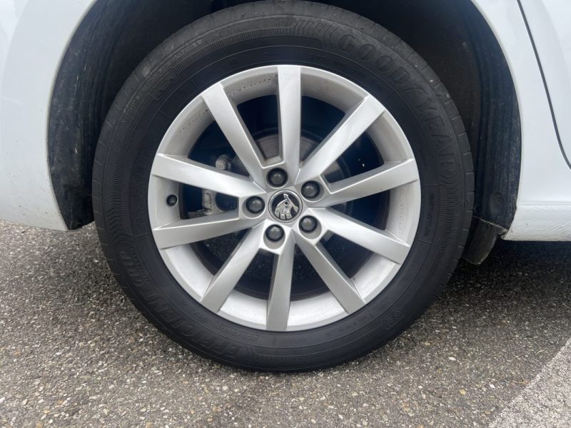 SKODA SCALA 2022 BUSINESS BVA 